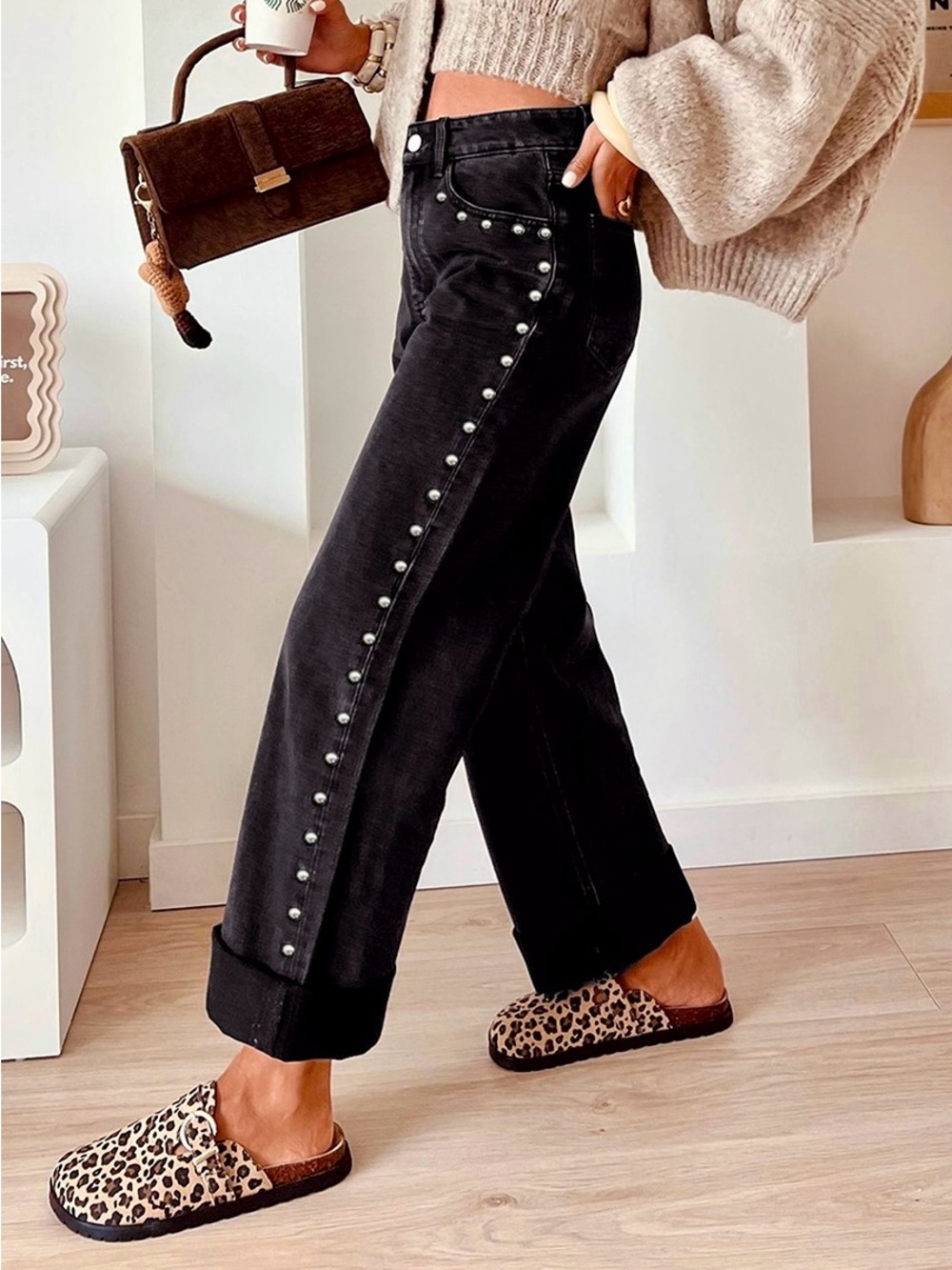 ♥️Hello Gorgeous! High-Rise Black Straight Leg Jeans with Stud Trim Detail